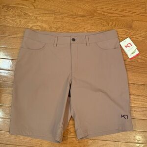 Kari Traa Thale Dusty Taupe hiking 🥾 shorts size XL NWT!